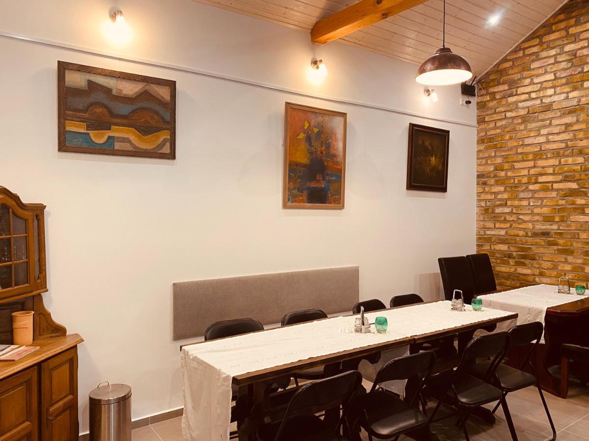 Sénye Fonfa Liget酒店 外观 照片
