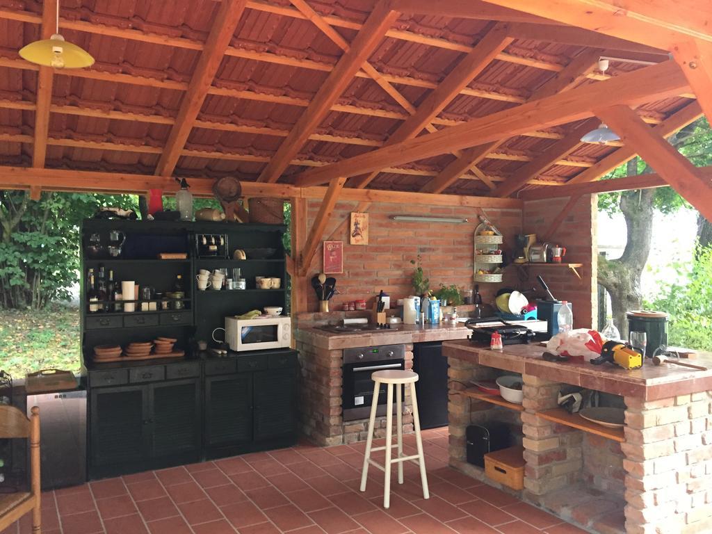Sénye Fonfa Liget酒店 外观 照片